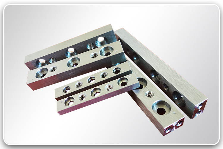 Linear Motion Barrette